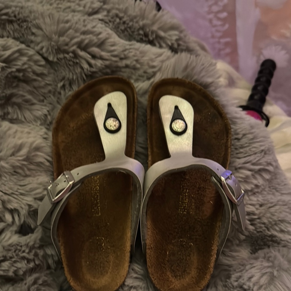 Birkenstock Gizeh silver thong sandal size33